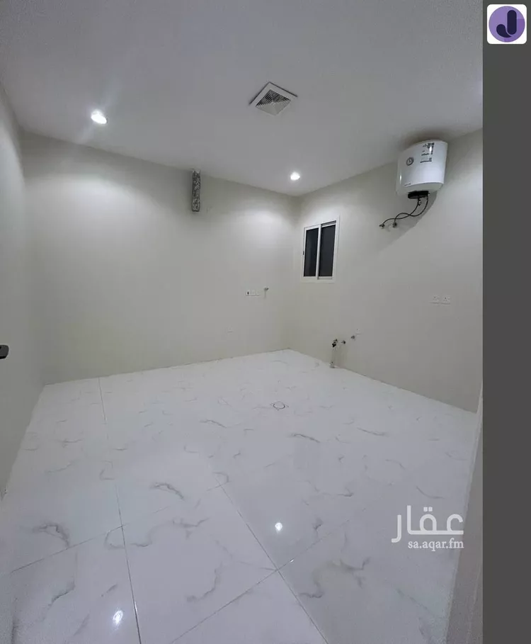 دور للبيع في شارع الحارث بن عبدالرحمن, حي عكاظ, مدينة الرياض, منطقة الرياض صورة 3