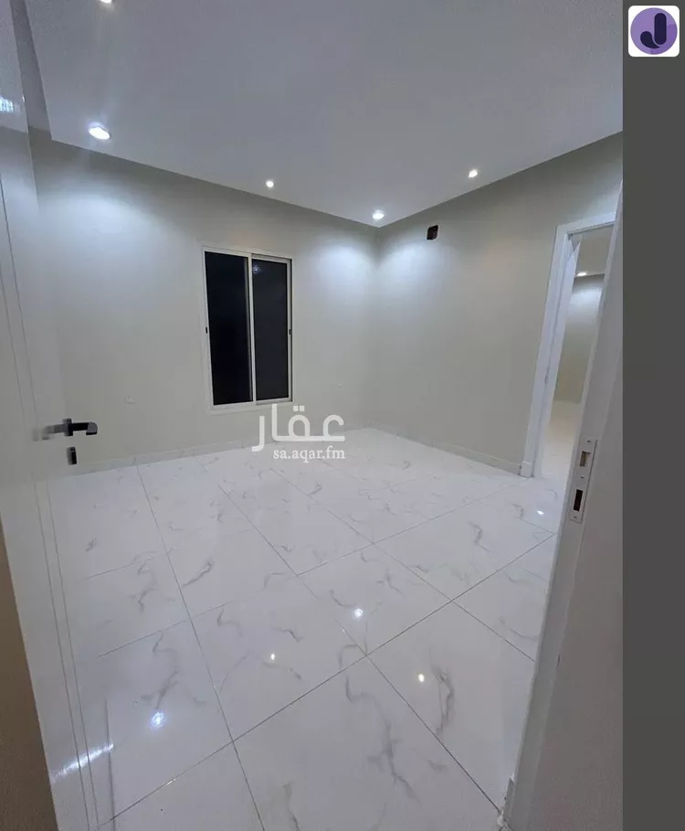 دور للبيع في شارع الحارث بن عبدالرحمن, حي عكاظ, مدينة الرياض, منطقة الرياض صورة 5
