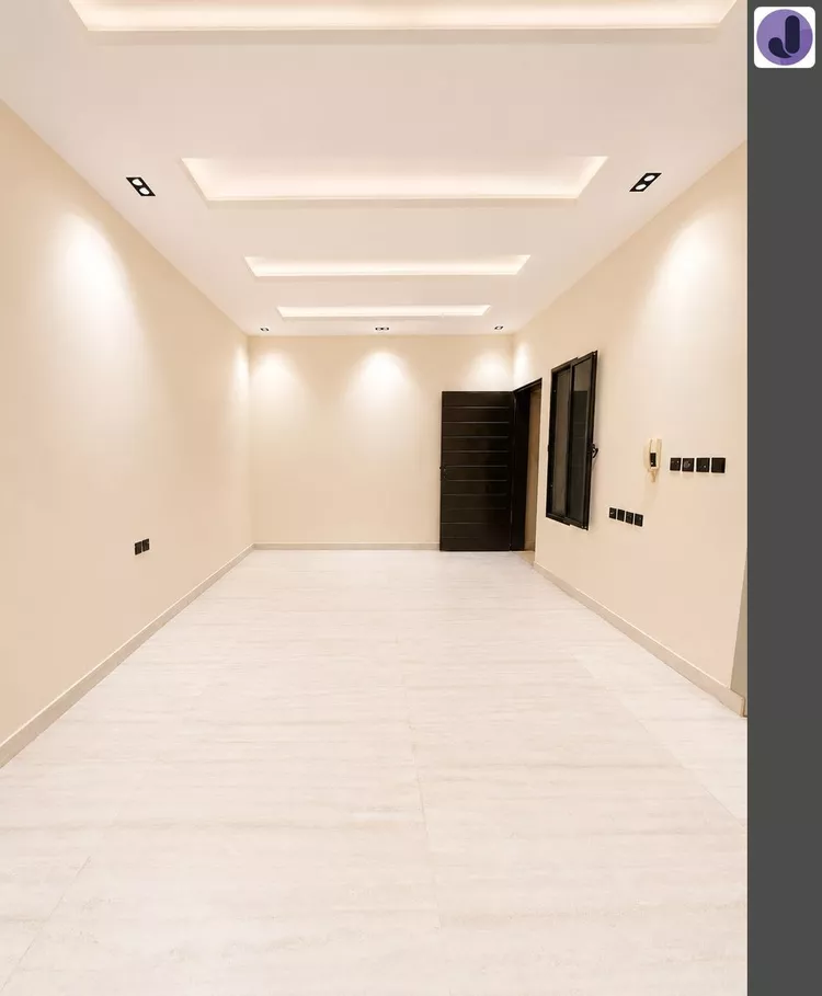 Floor for Sale in Riyadh Badr 8