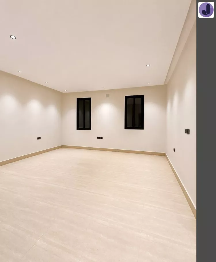 Floor for Sale in Riyadh Al Uraija Al Gharbiyah 6