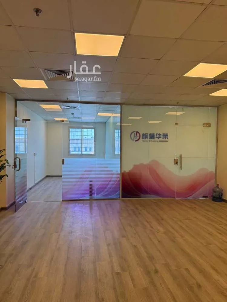 مكتب تجاري للإيجار في شارع انس بن مالك, حي الملقا, مدينة الرياض, منطقة الرياض صورة 3