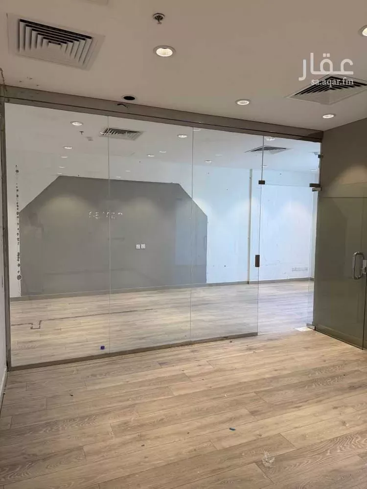Commercial Office for Rent in Riyadh Al Malqa