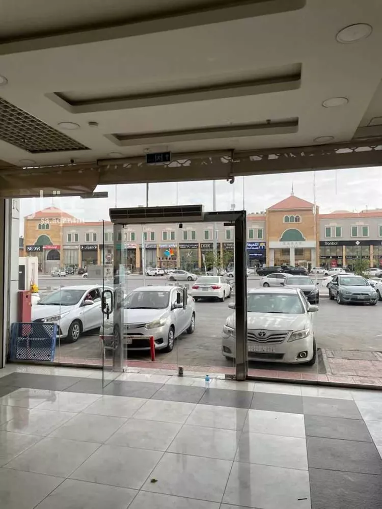 محل للإيجار في شارع انس بن مالك, حي الملقا, مدينة الرياض, منطقة الرياض صورة 4