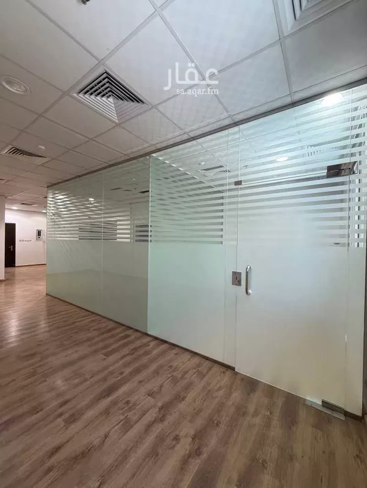 مكتب تجاري للإيجار في شارع انس بن مالك, حي الملقا, مدينة الرياض, منطقة الرياض صورة 2
