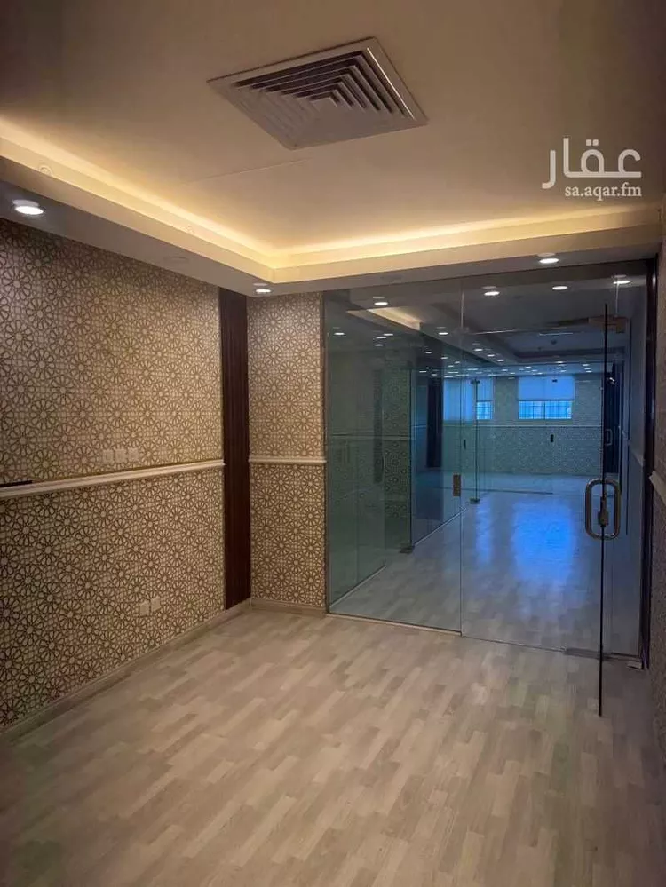 مكتب تجاري للإيجار في شارع انس بن مالك, حي الملقا, مدينة الرياض, منطقة الرياض صورة 2