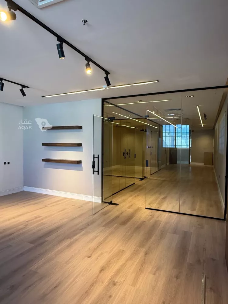 Commercial Office for Rent in Riyadh Al Malqa 2