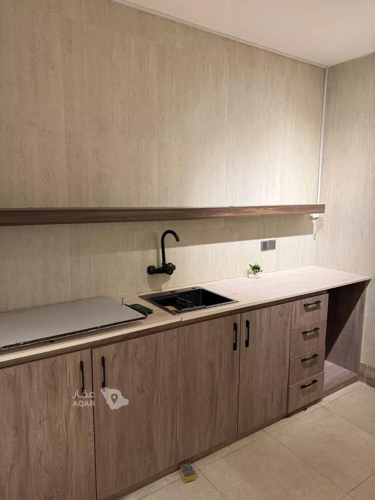 Commercial Office for Rent in Riyadh Al Malqa 5