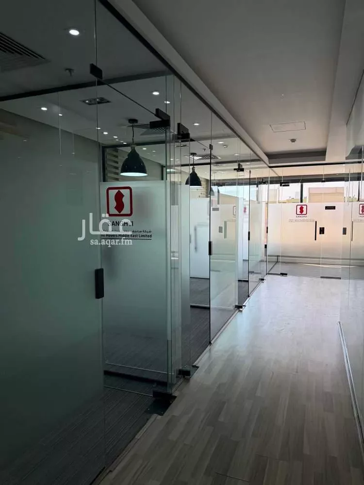 مكتب تجاري للإيجار في شارع انس بن مالك, حي الملقا, مدينة الرياض, منطقة الرياض صورة 4