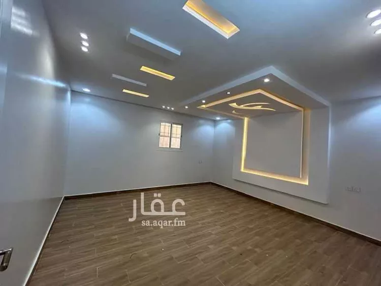 فيلا للبيع في شارع الحسينيه, حي الملك عبدالله, مدينة المجمعة, منطقة الرياض صورة 5