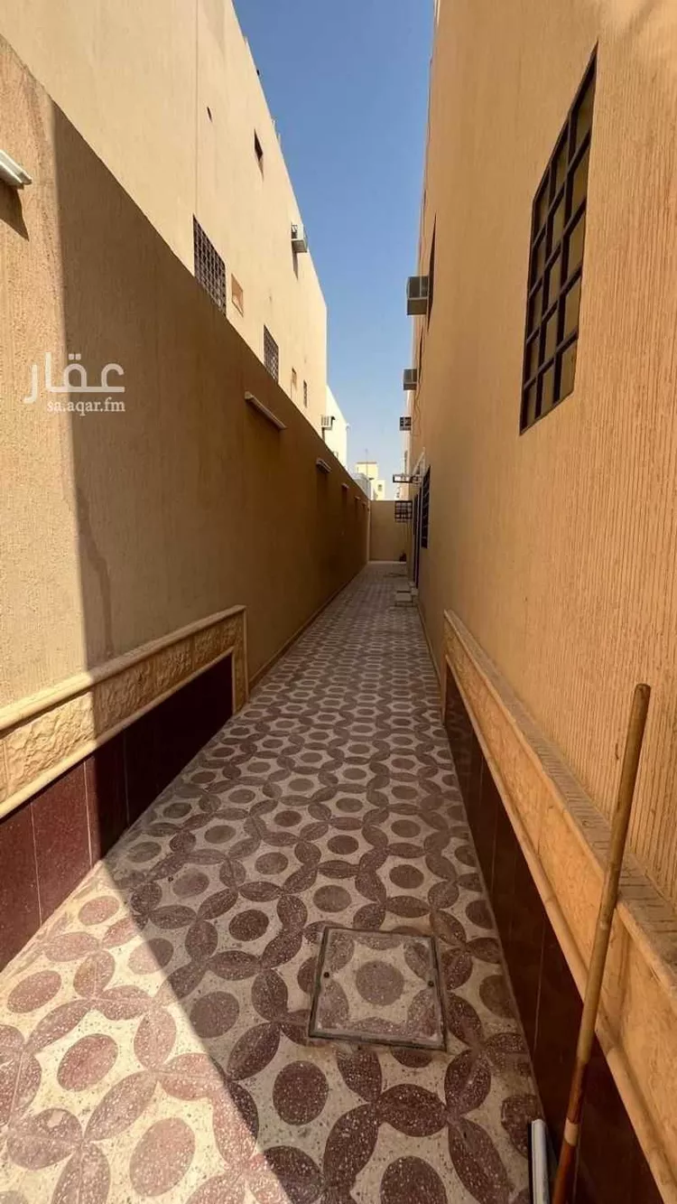 فيلا للإيجار في شارع أبي جعفر بن عبدالملك, حي العريجاء الغربي, مدينة الرياض, منطقة الرياض صورة 3