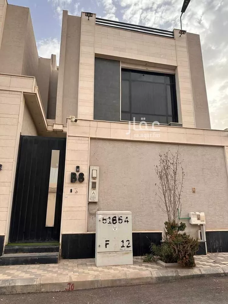 فيلا للبيع في شارع أحمد الدارميّ, حي العريجاء الغربي, مدينة الرياض, منطقة الرياض صورة 2