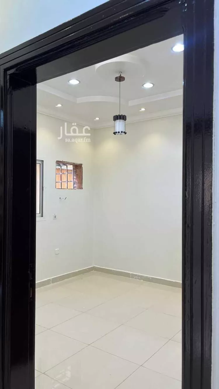 فيلا للإيجار في شارع أبي جعفر بن عبدالملك, حي العريجاء الغربي, مدينة الرياض, منطقة الرياض صورة 2