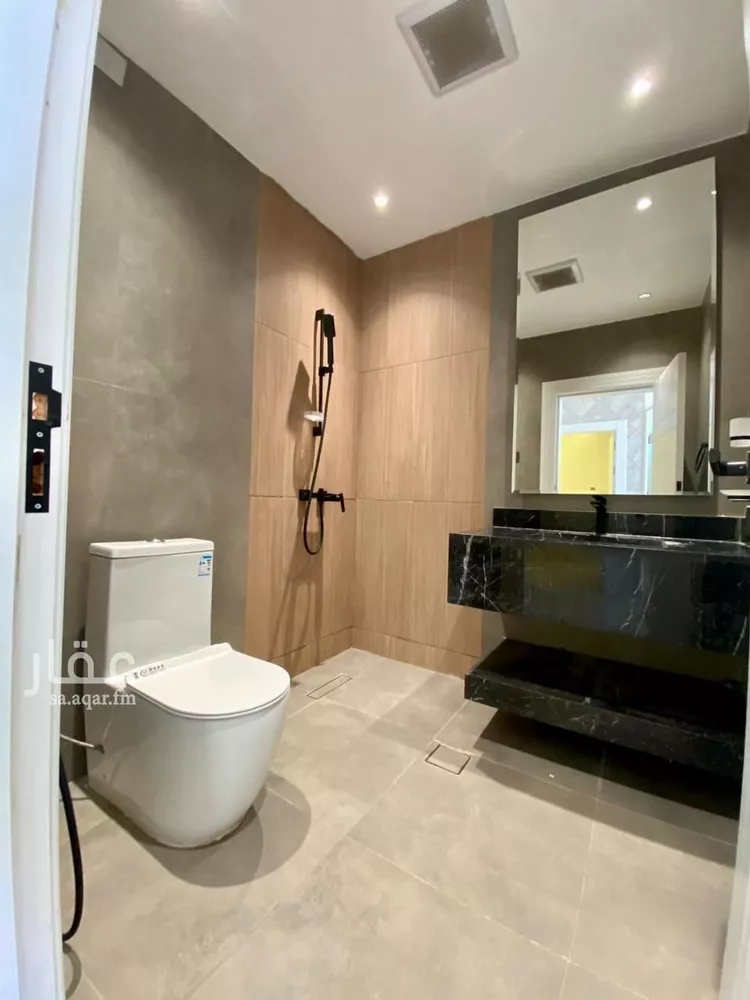 فيلا للإيجار في شارع أبي شجاع بن محاسن, حي الملك فهد, مدينة الرياض, منطقة الرياض صورة 4