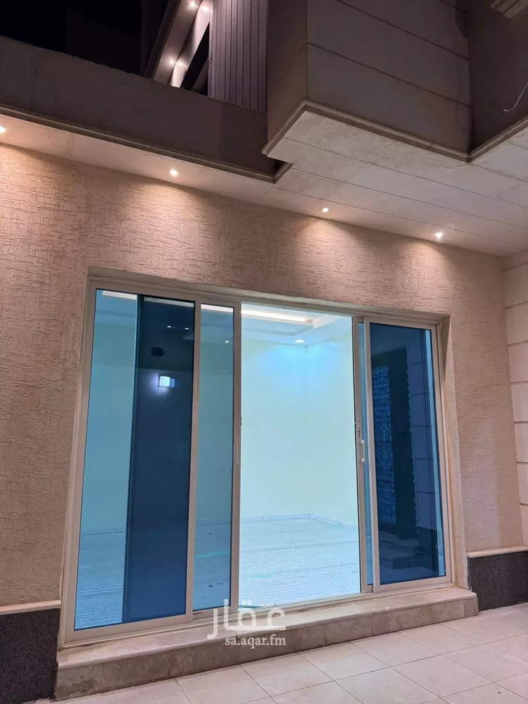 فيلا للإيجار في شارع أحمد بن أصبغ, حي الرمال, مدينة الرياض, منطقة الرياض