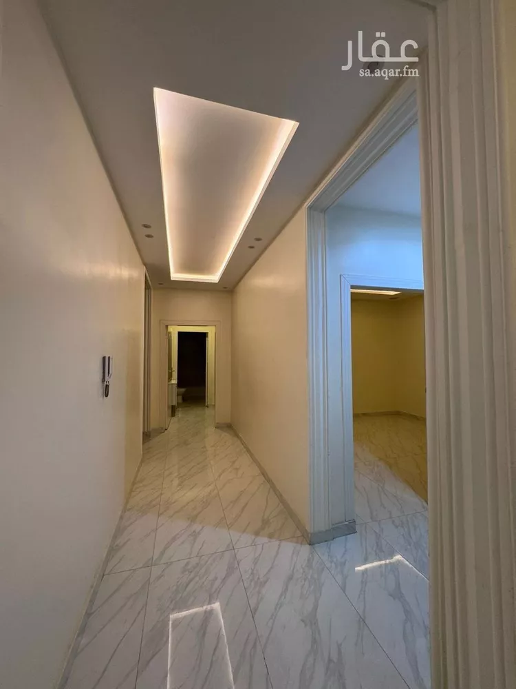 فيلا للإيجار في شارع أحمد بن أصبغ, حي الرمال, مدينة الرياض, منطقة الرياض صورة 4