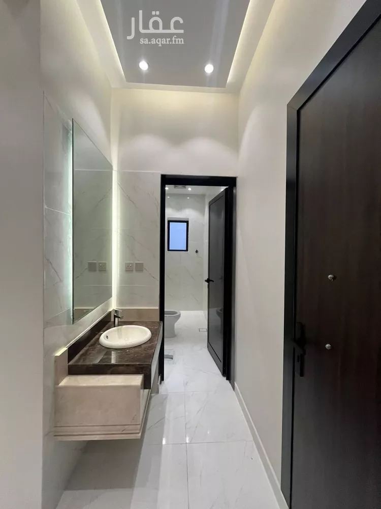 شقة للبيع في شارع العلاء ابن وهب, حي المطار, مدينة جازان, منطقة جازان صورة 4