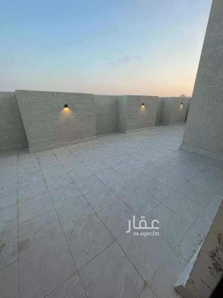 شقة للبيع في شارع أحمد عبد الله الفاسي, حي السويس 2, مدينة جازان, منطقة جازان 12