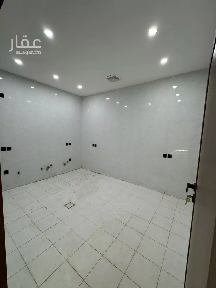 شقة للبيع في شارع علي الباهلي, حي الرحاب 2, مدينة جازان, منطقة جازان 12
