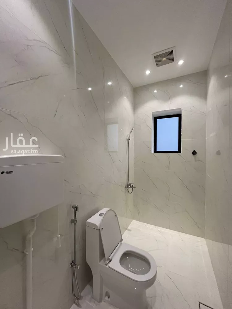 شقة للبيع في شارع العلاء ابن وهب, حي المطار, مدينة جازان, منطقة جازان صورة 2