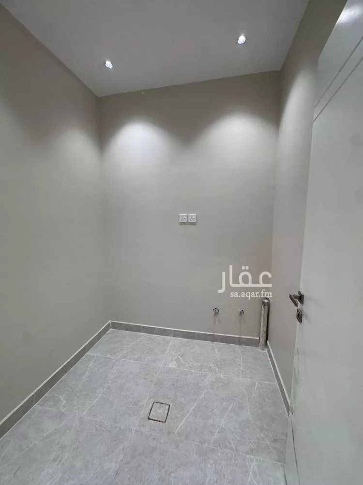 شقة للبيع في شارع شارع الشيخ أحمد النجمي, حي الرحاب 2, مدينة جازان, منطقة جازان 7