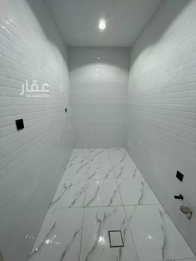 فيلا للبيع في شارع ابو بكر الصديق, حي الفهد, مدينة صامطه, منطقة جازان 14