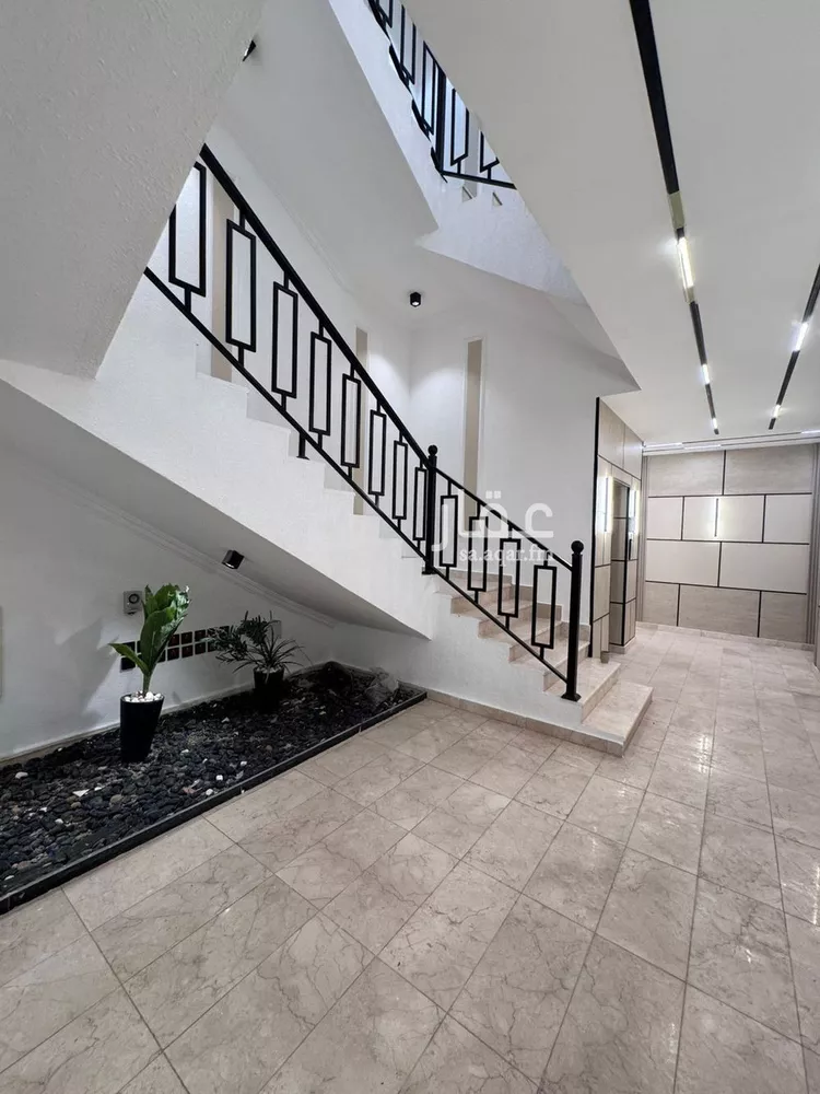 شقة للبيع في شارع شهيد الدين ثم الوطن عبدالله شيبان حسن حمدي, حي الشاطئ, مدينة جازان, منطقة جازان صورة 3