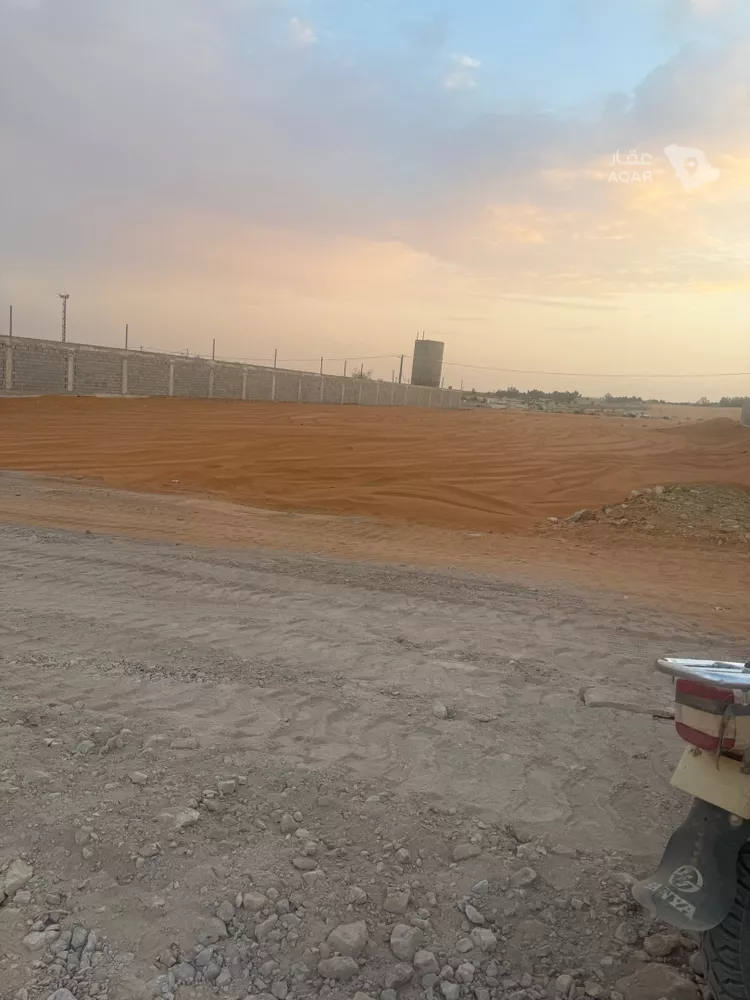 Land for Sale in Al Muzahimiyah Al GhatGhat