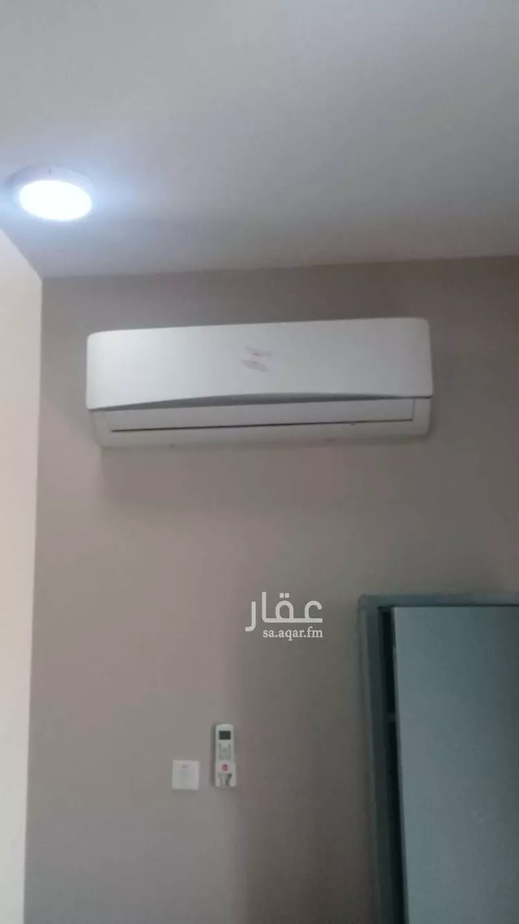 غرفة للإيجار في شارع السنبله, حي المنتزة, مدينة الدمام, المنطقة الشرقية صورة 3