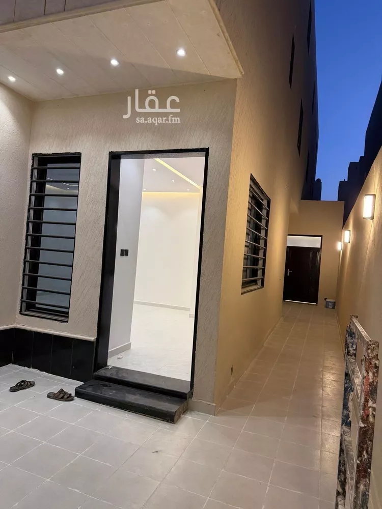 دور للبيع في شارع مقابل احمد بن عفيف, حي الجنادرية, مدينة الرياض, منطقة الرياض صورة 3