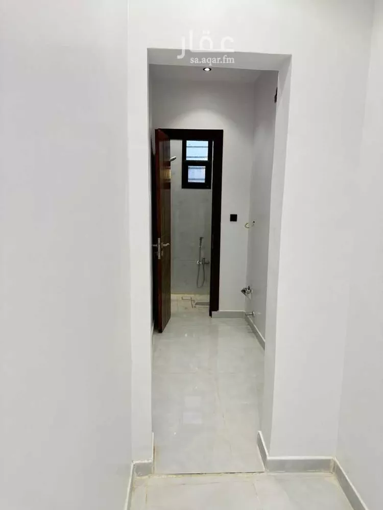 فيلا للبيع في شارع بدون, حي الجنادرية, مدينة الرياض, منطقة الرياض 9