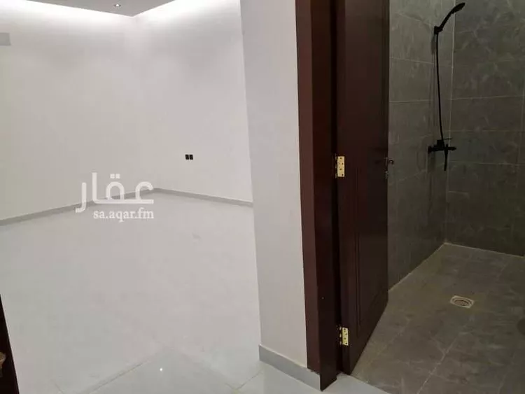 دور للبيع في شارع سعيد بن أبي العروبة, حي الخليج, مدينة الرياض, منطقة الرياض صورة 2