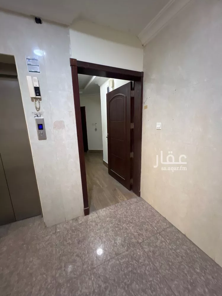 عمارة للإيجار في شارع طريق الملك فيصل, حي الخالدية الجنوبية, مدينة الدمام, المنطقة الشرقية صورة 5