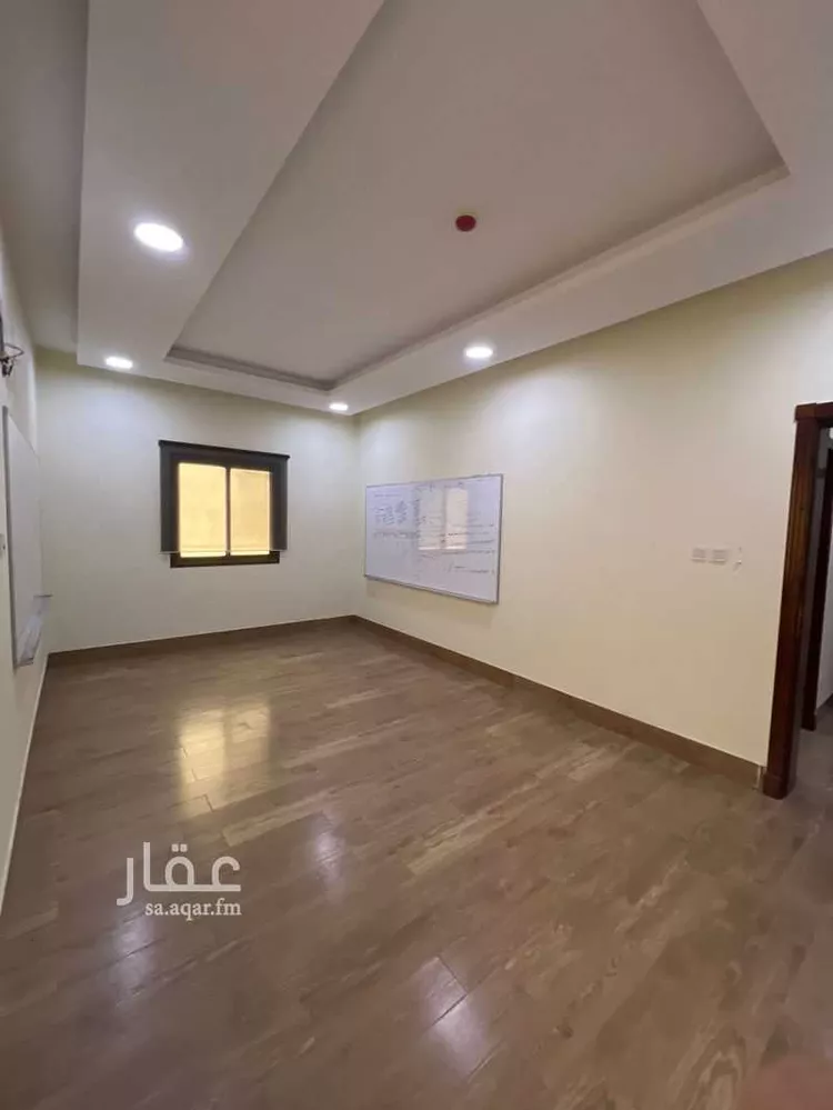 مكتب تجاري للإيجار في شارع طريق الملك فيصل, حي الخالدية الجنوبية, مدينة الدمام, المنطقة الشرقية صورة 5