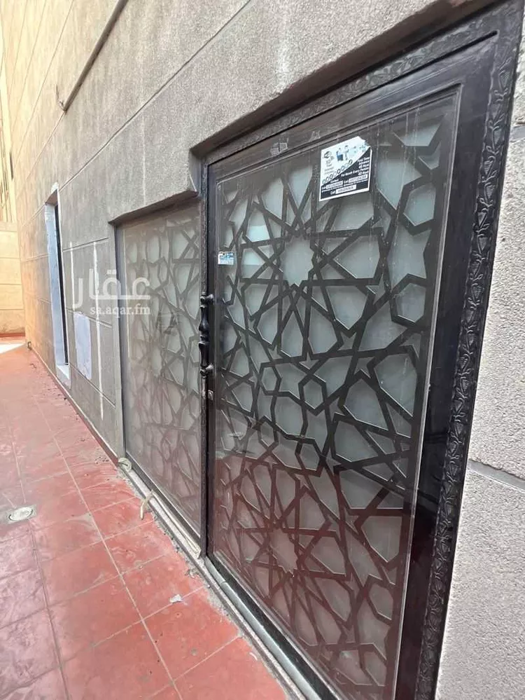 مكتب تجاري للإيجار في شارع طريق الملك فيصل, حي الخالدية الجنوبية, مدينة الدمام, المنطقة الشرقية صورة 2