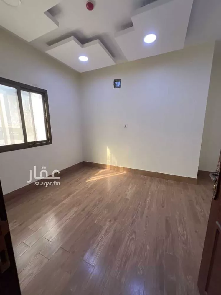 مكتب تجاري للإيجار في شارع طريق الملك فيصل, حي الخالدية الجنوبية, مدينة الدمام, المنطقة الشرقية صورة 4