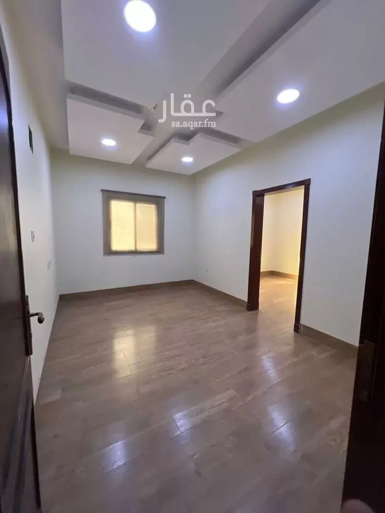 مكتب تجاري للإيجار في شارع طريق الملك فيصل, حي الخالدية الجنوبية, مدينة الدمام, المنطقة الشرقية صورة 3