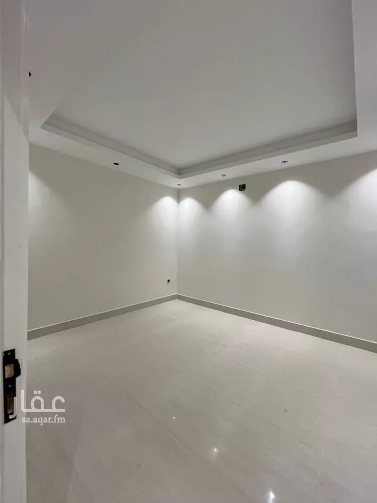 دور للبيع في شارع عبدالوهاب الأحمدي, حي بدر, مدينة الرياض, منطقة الرياض صورة 3