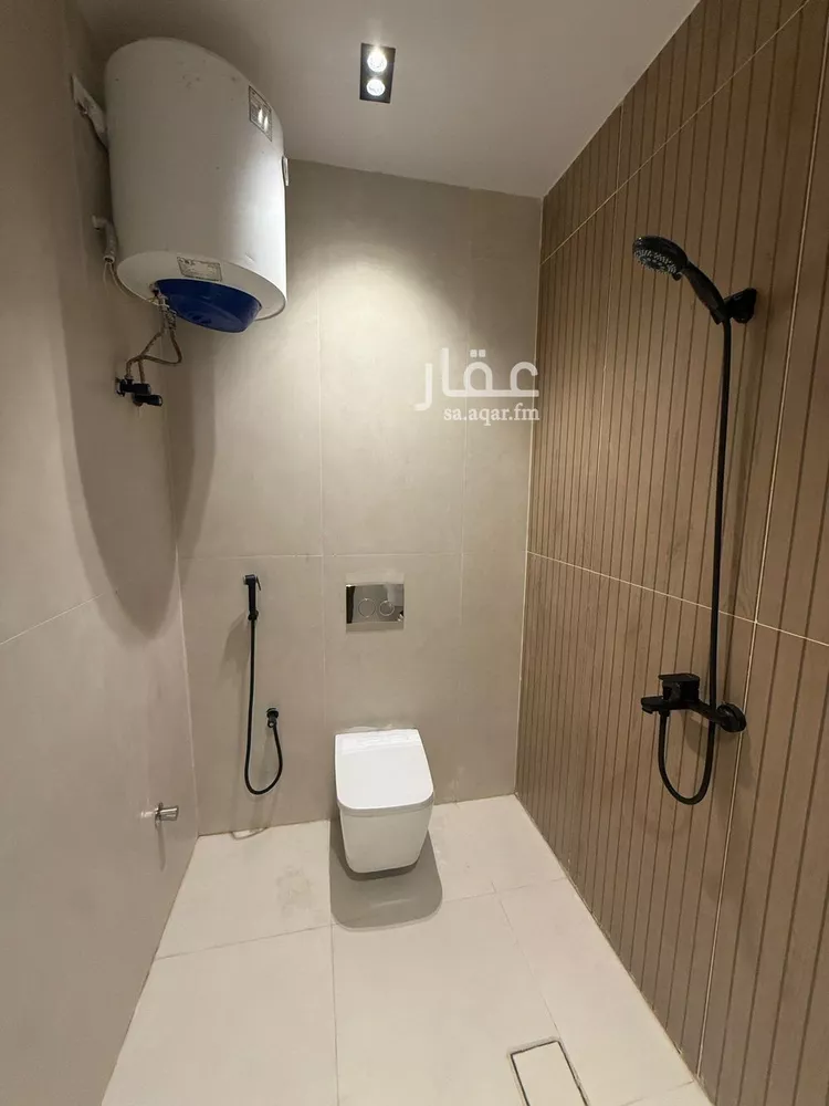 شقة للإيجار في شارع طريق الملك فهد الفرعي, حي العقيق, مدينة الرياض, منطقة الرياض صورة 3