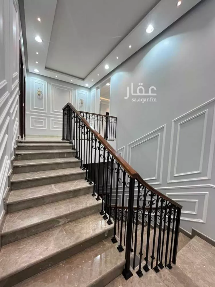 فيلا للبيع في شارع محمد بن دريد, حي ضاحية الملك فهد, مدينة الدمام, المنطقة الشرقية 15