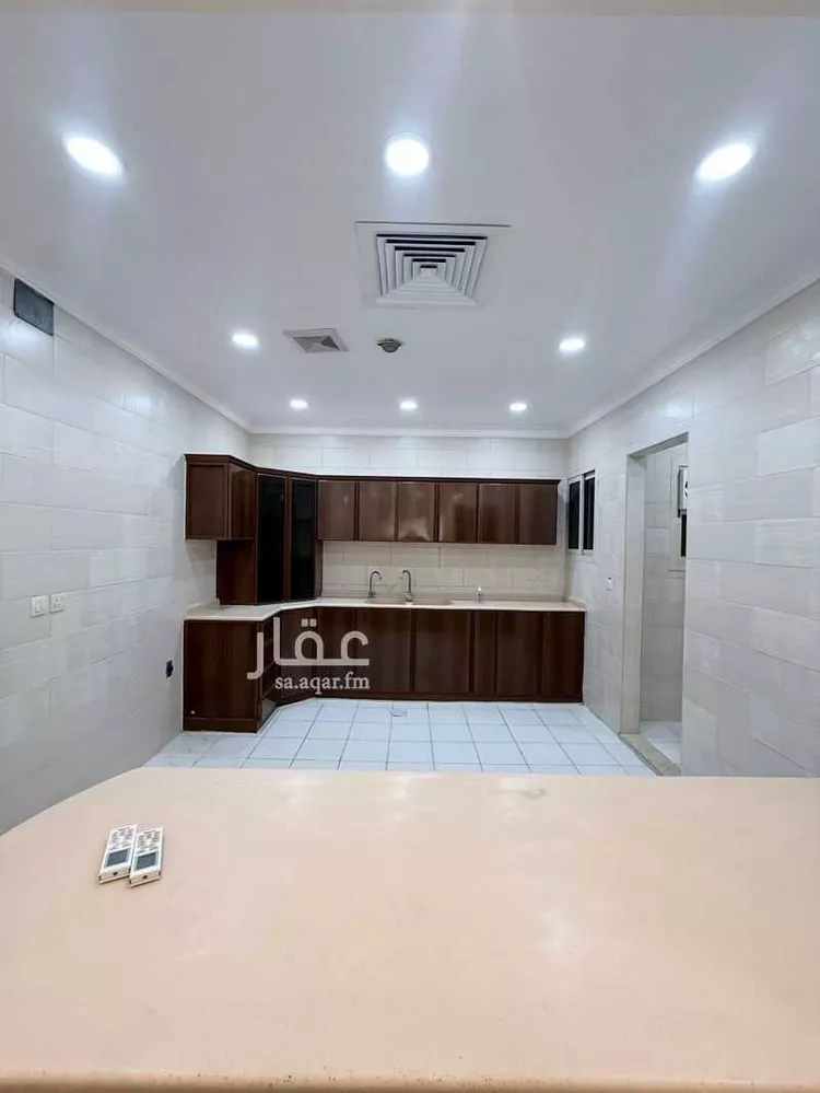 شقة للإيجار في شارع القيصومة, حي الحمراء, مدينة الخبر, المنطقة الشرقية صورة 5