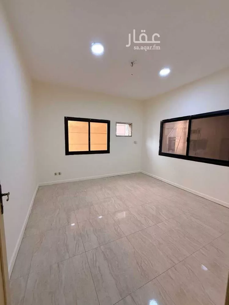 شقة للإيجار في شارع الامير عبدالمجيد ابن عبدالعزيز, حي مدينة العمال, مدينة الخبر, المنطقة الشرقية 9