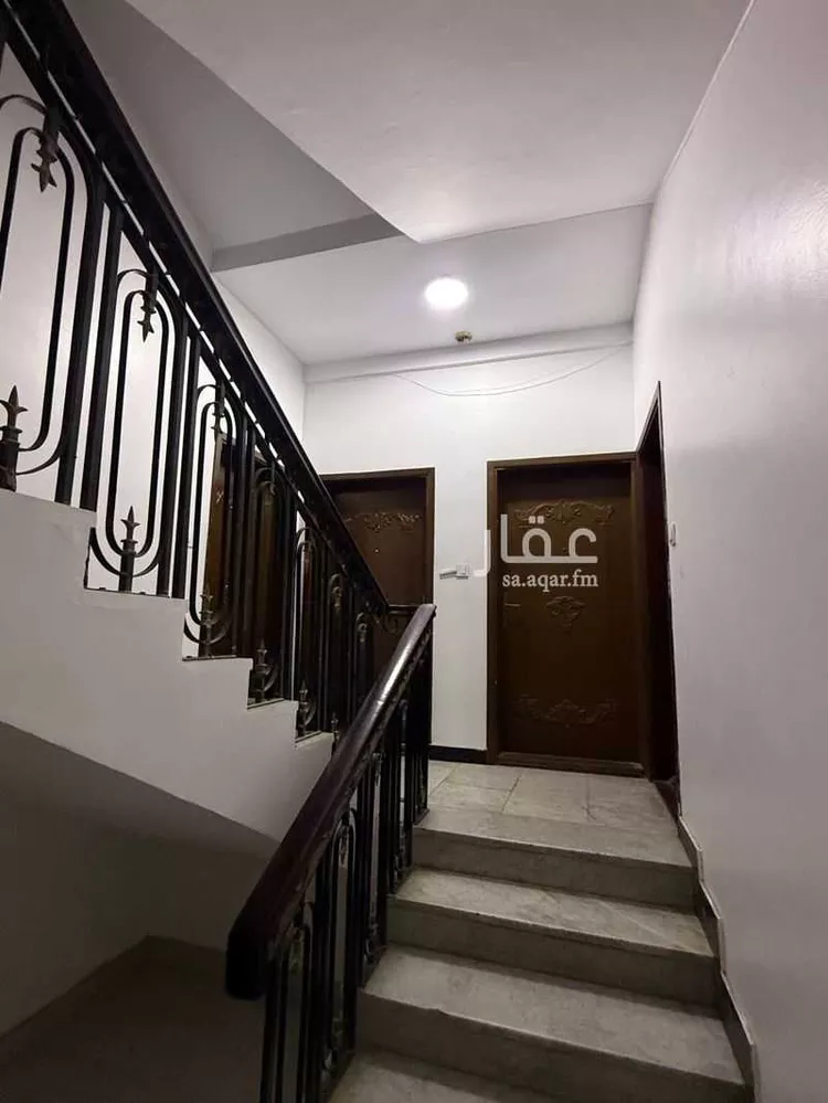 عمارة للبيع في شارع الامير عبدالمجيد ابن عبدالعزيز, حي مدينة العمال, مدينة الخبر, المنطقة الشرقية صورة 2