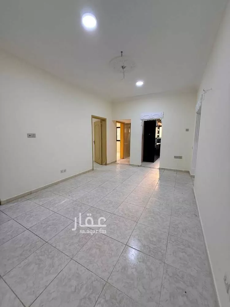شقة للإيجار في شارع الامير عبدالمجيد ابن عبدالعزيز, حي مدينة العمال, مدينة الخبر, المنطقة الشرقية صورة 3