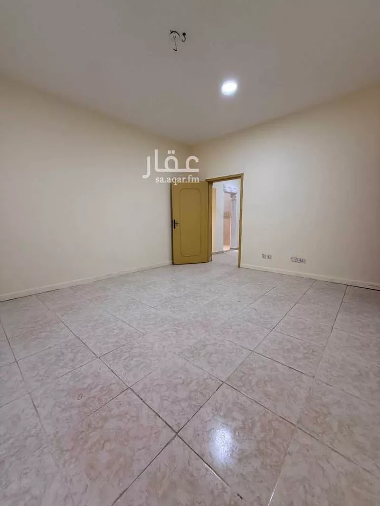 شقة للإيجار في شارع الامير عبدالمجيد ابن عبدالعزيز, حي مدينة العمال, مدينة الخبر, المنطقة الشرقية 7
