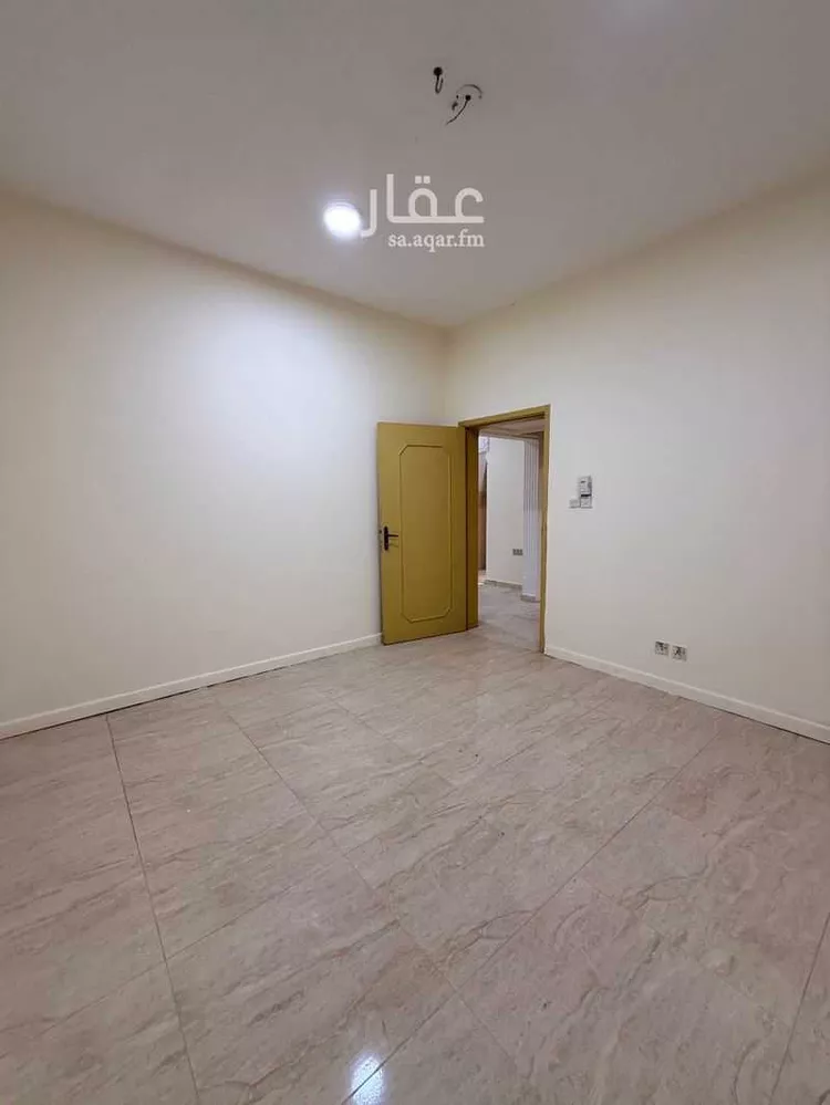 شقة للإيجار في شارع الامير عبدالمجيد ابن عبدالعزيز, حي مدينة العمال, مدينة الخبر, المنطقة الشرقية 8