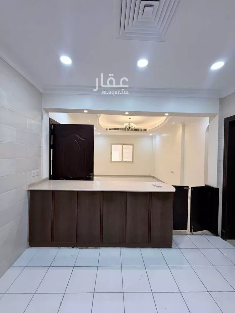 شقة للإيجار في شارع القيصومة, حي الحمراء, مدينة الخبر, المنطقة الشرقية 6