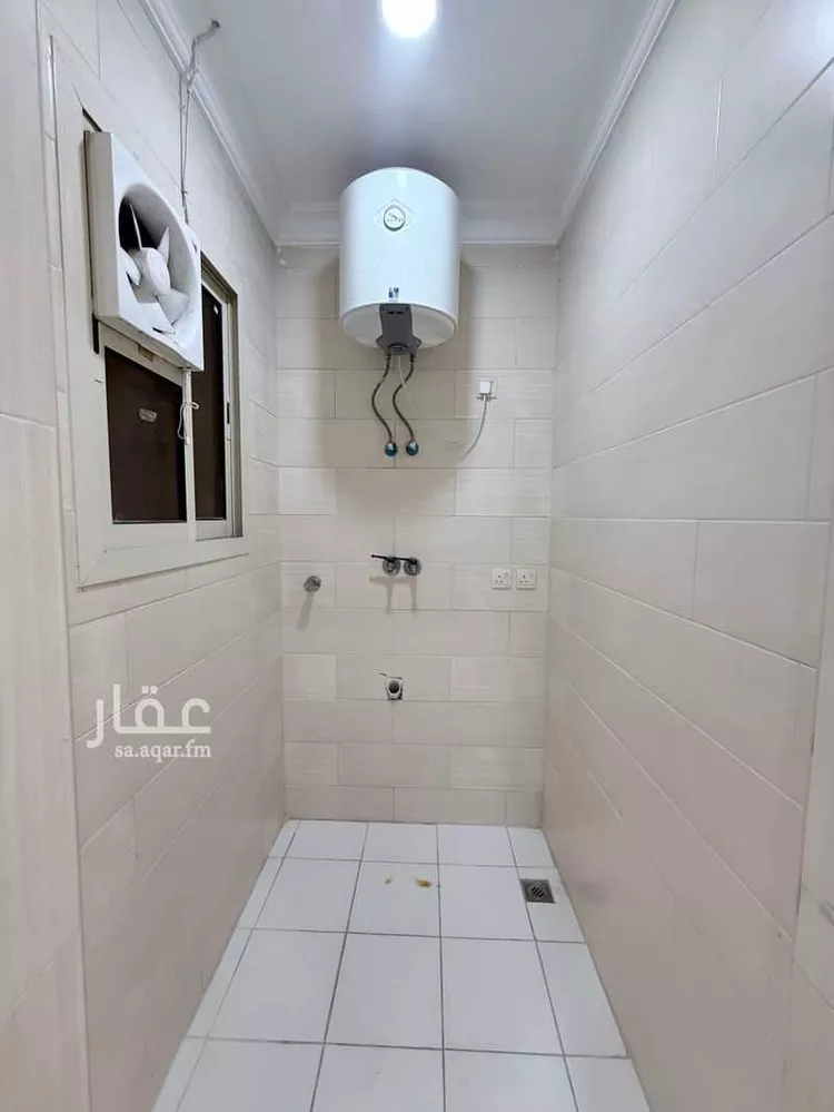 شقة للإيجار في شارع القيصومة, حي الحمراء, مدينة الخبر, المنطقة الشرقية 7