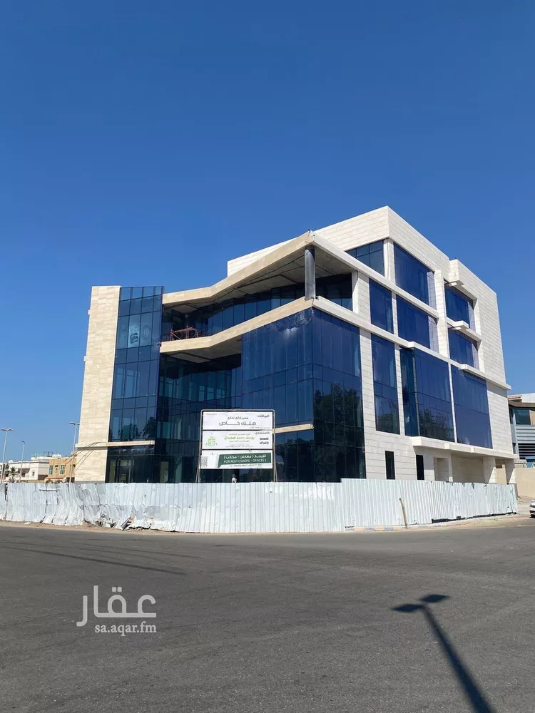 مكتب تجاري للإيجار في شارع طريق الكورنيش, حي الشاطئ, مدينة جدة, منطقة مكة المكرمة
