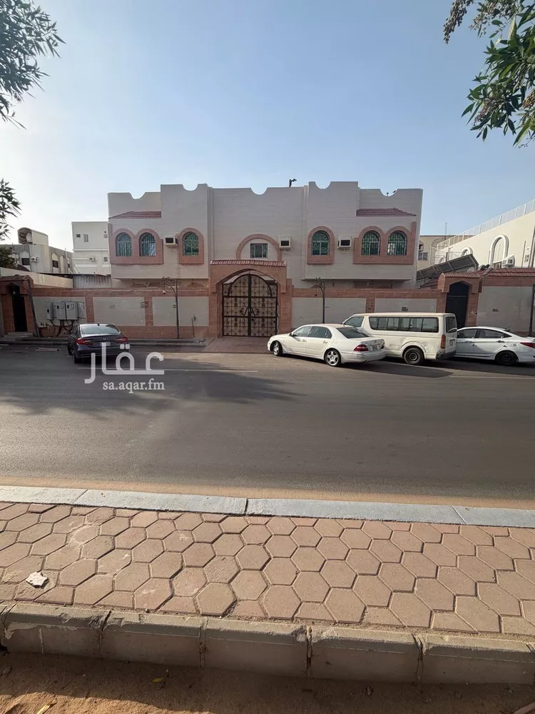 Building for Rent in Jeddah As Samer