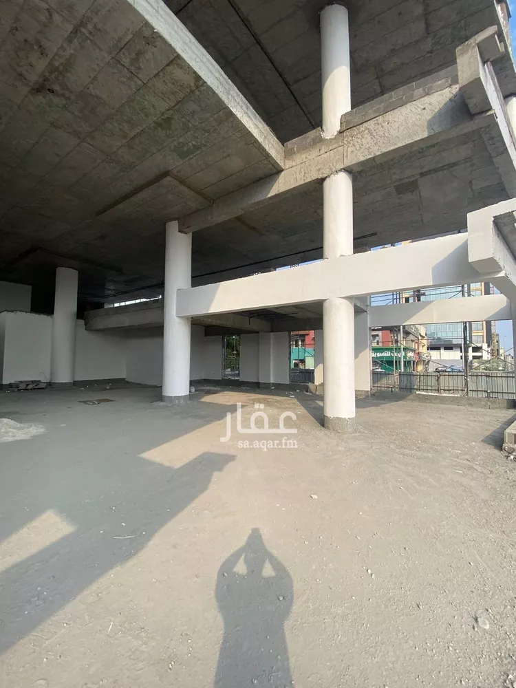 محل للإيجار في شارع طريق الكورنيش, حي الشاطئ, مدينة جدة, منطقة مكة المكرمة صورة 2